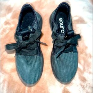 Adidas black with thick shoelaces